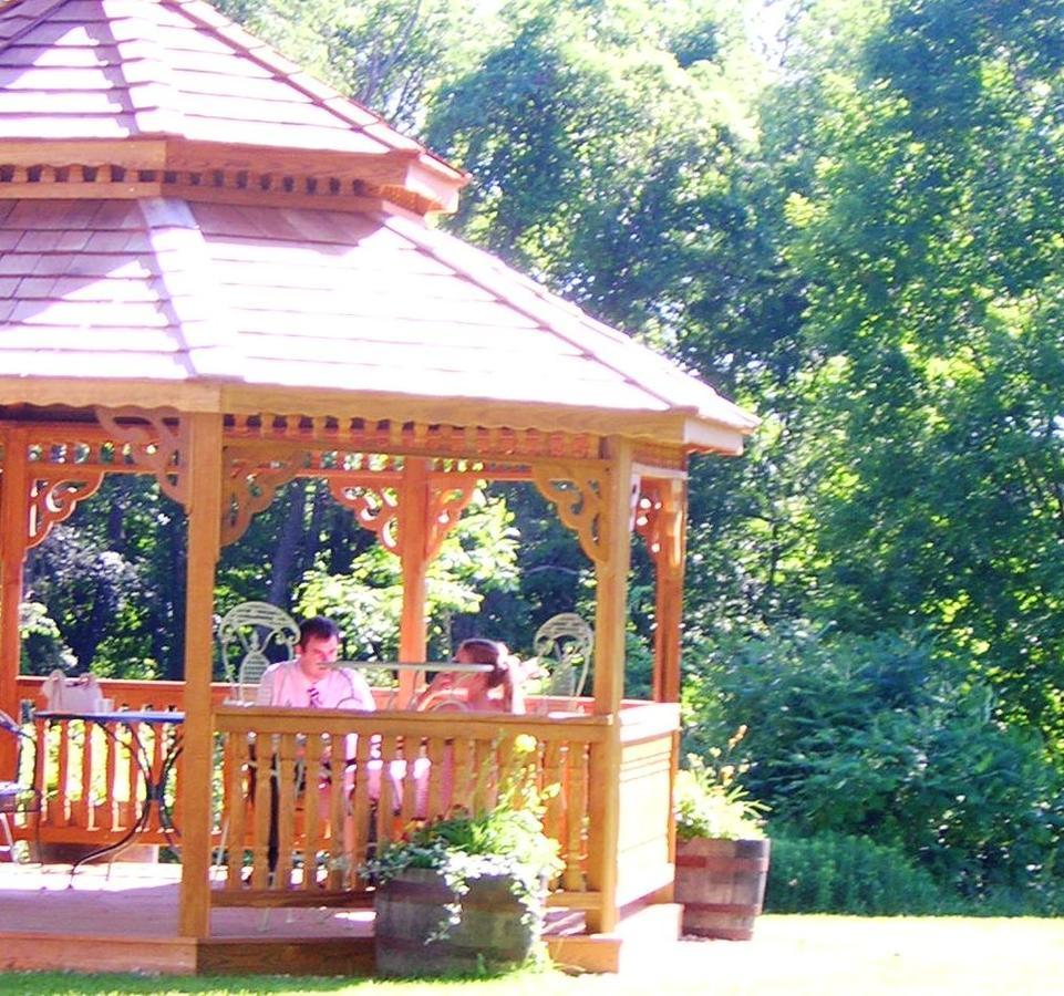 Centennial House Bed And Breakfast Northfield ภายนอก รูปภาพ