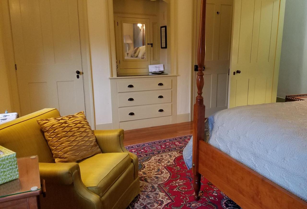 Centennial House Bed And Breakfast Northfield ภายนอก รูปภาพ